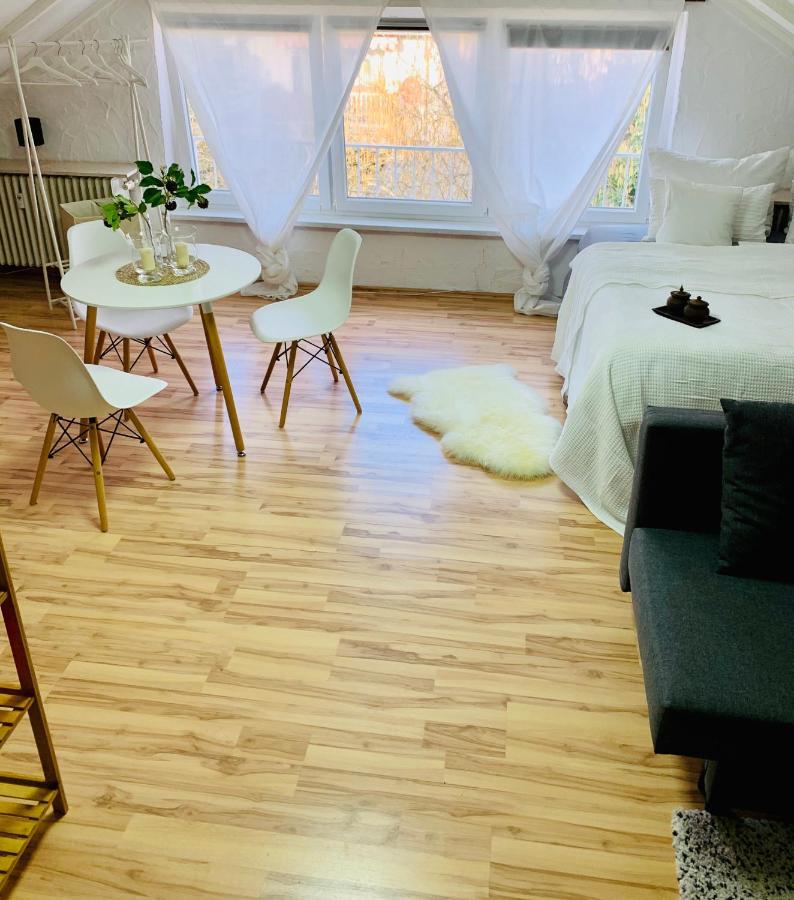 Studio Apartment In Direkter Naehe Zur Uniklinik Homburg Homburg  Bagian luar foto