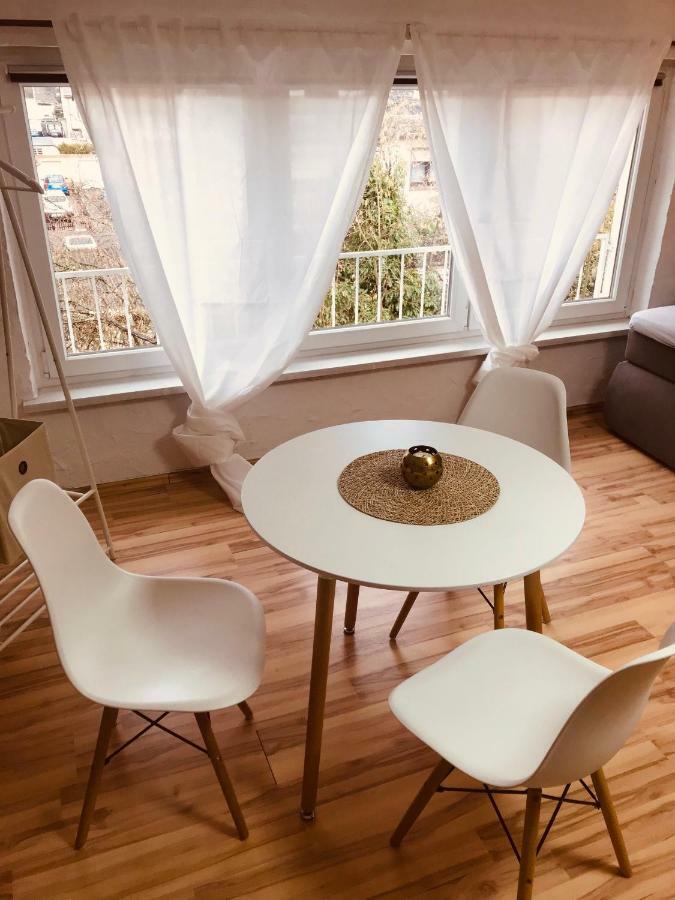 Studio Apartment In Direkter Naehe Zur Uniklinik Homburg Homburg  Bagian luar foto