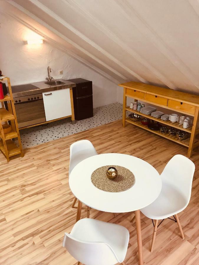 Studio Apartment In Direkter Naehe Zur Uniklinik Homburg Homburg  Bagian luar foto